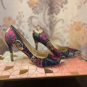 Jessica Simpson | Size 8| Floral Heels